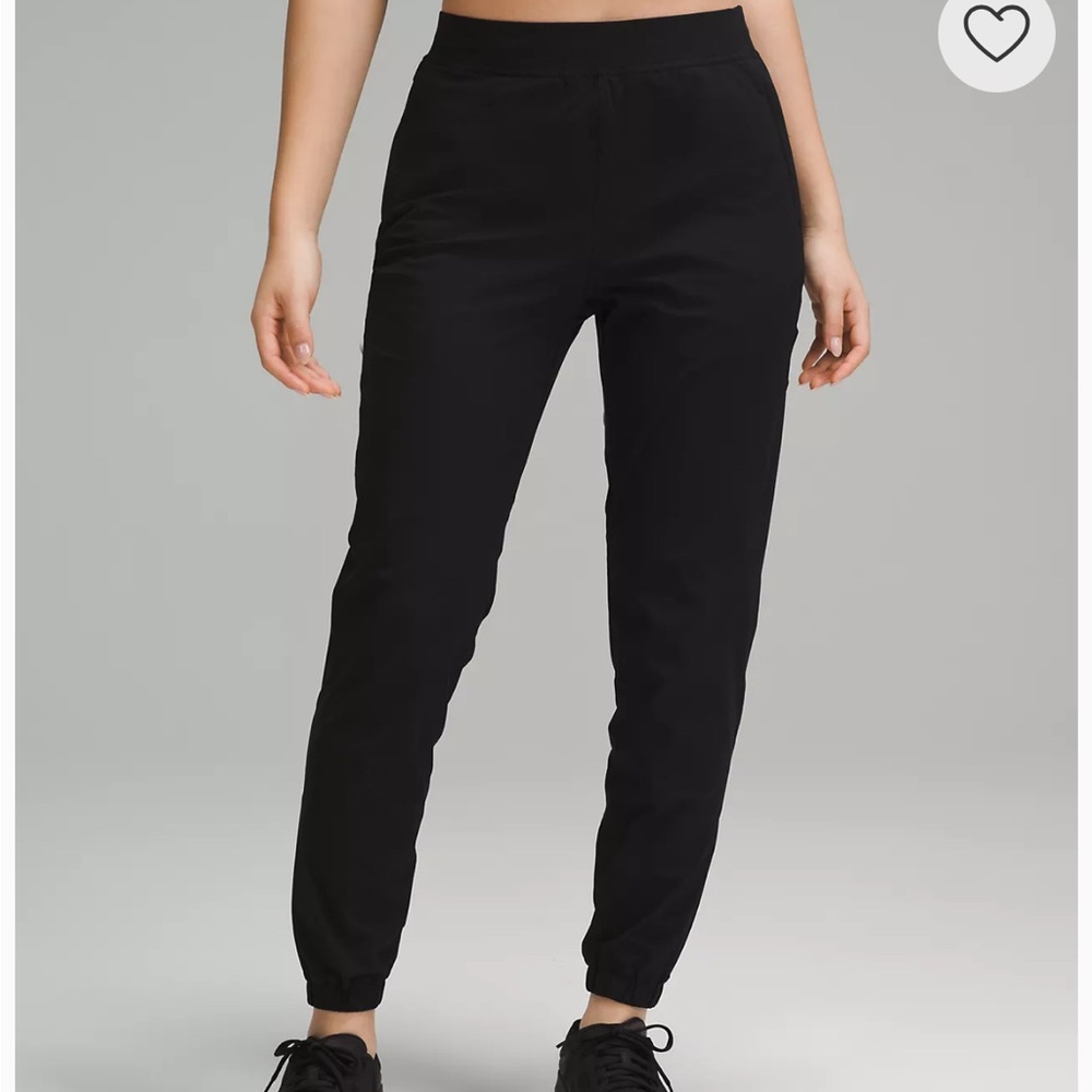 Lululemon Adapted State High-Rise Jogger
Full Length